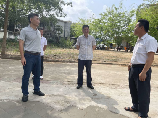 走访调研帮扶村 助力乡村振兴路——英国上市公司365党委书记王蜂带队到帮扶村走访调研脱贫攻坚与乡村振兴工作