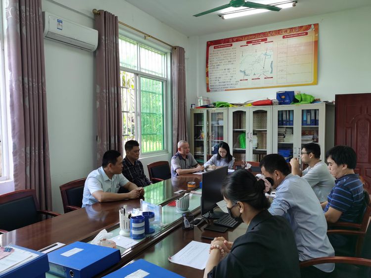 英国上市公司365党委书记王蜂带队调研督导乡村振兴工作