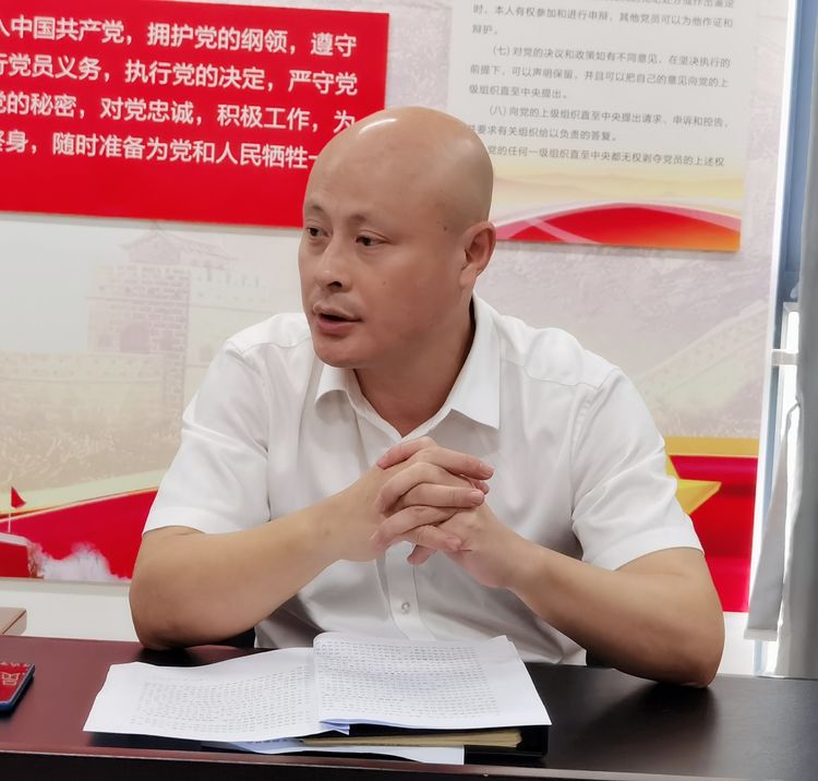 英国上市公司365党支部开展学习宣传贯彻党的二十大精神集体学习会暨党委副书记宣讲党的二十大精神专题党课(图4)